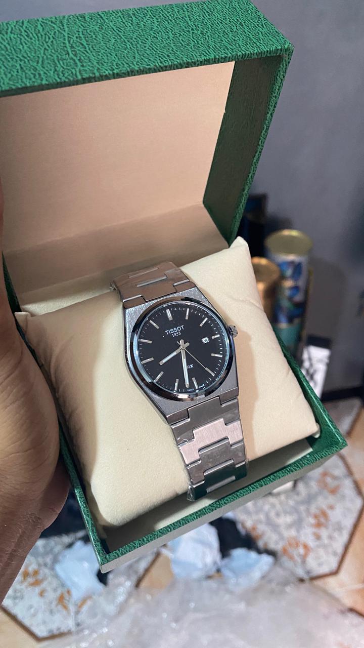 TISSOT ACIER GRIS TABLEAU NOIR